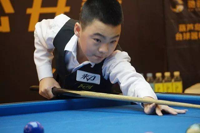 轮西甲的官 轮西甲的官