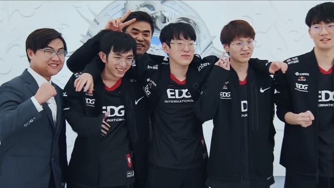 力的年轻球 力的年轻球